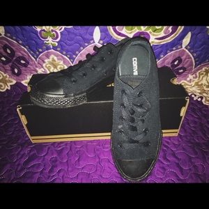 Converse Low Tops